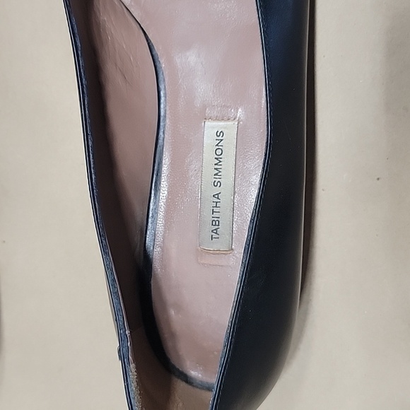 Tabitha Simmons Alexa Flat.  Size 8.5-9  Scuffs on Toes. - Picture 3 of 8